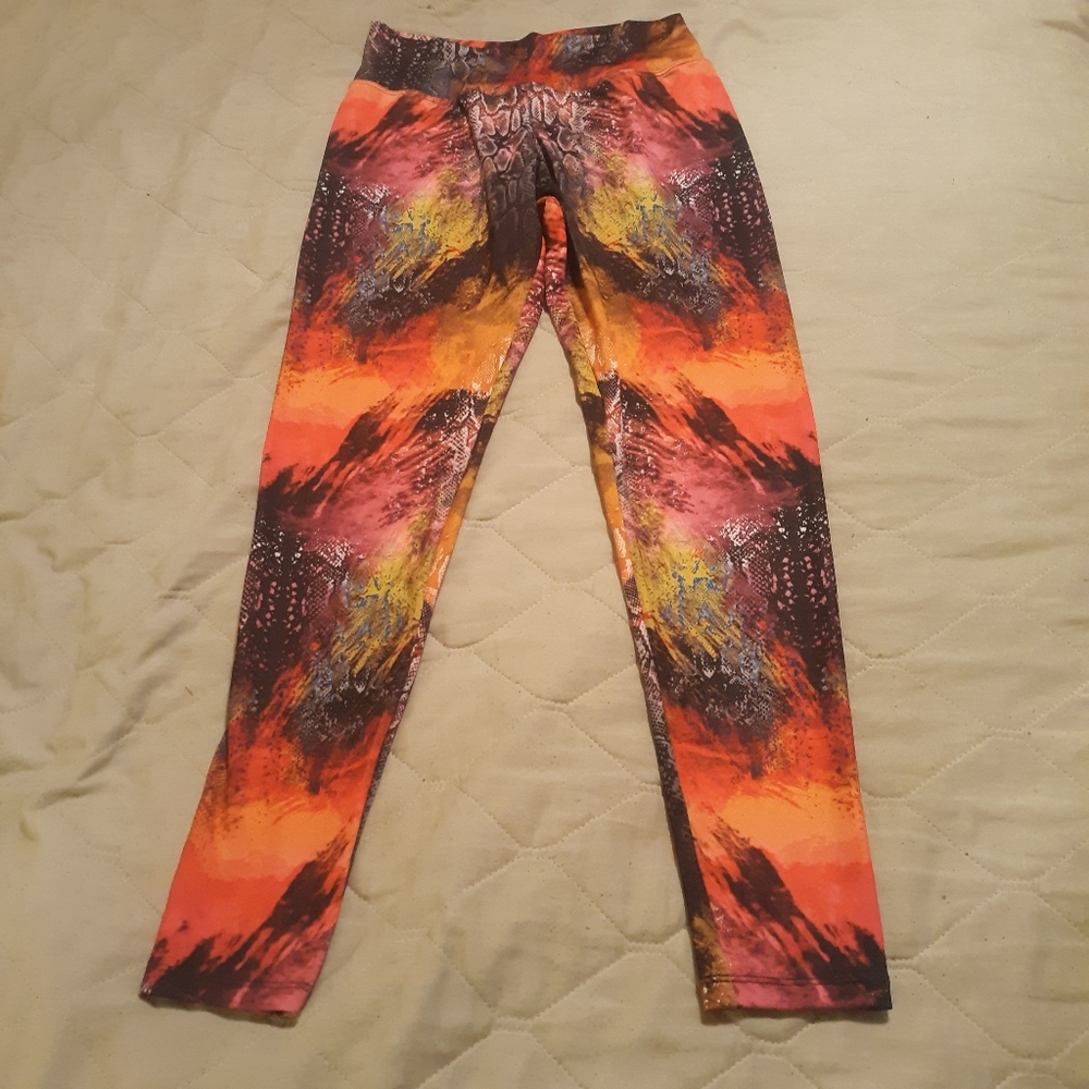Waist Gang Society by Ann Chery Multicolor Animal Printed Leggings One Size